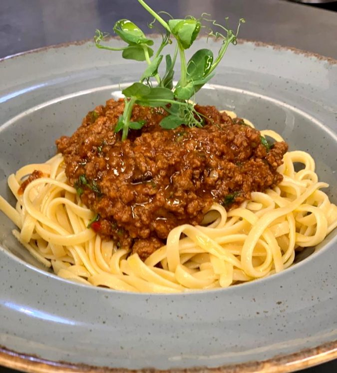 Linguini Bolognese